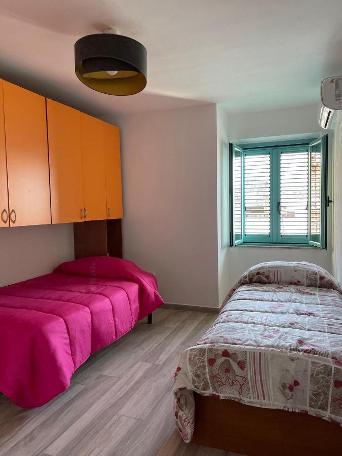 Casa Vacanze Sa Piazza Apartment Dorgali Luaran gambar