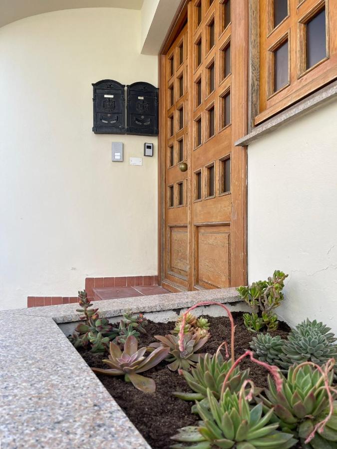 Casa Vacanze Sa Piazza Apartment Dorgali Luaran gambar